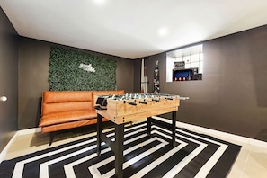 Spielezimmer
