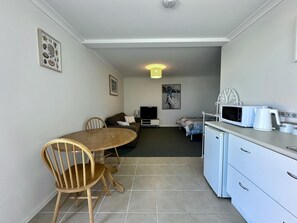 Your Mira Mar Hide Away (953)