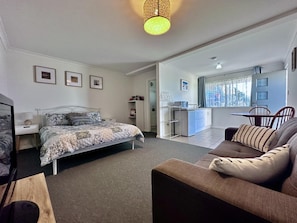 Your Mira Mar Hide Away (954)