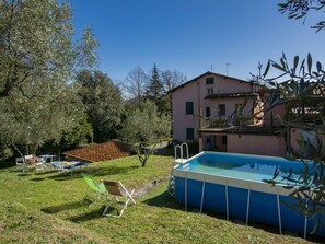 Swimming Pool, Backyard, Estate, Hacienda, Outdoor Furniture, Leisure, Garden, Yard, Villa, Landscaping