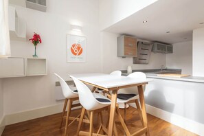 City Hall View, Sheffield - Host & Stay