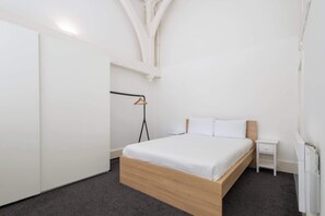 City Hall View, Sheffield - Host & Stay