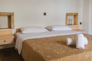 Comfy double bed - Bedroom - Cozy double bed with soft linens