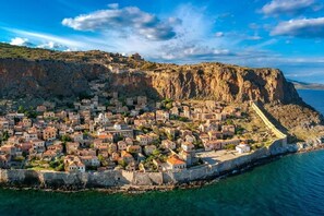 Monemvasia fortress overview
- Stunning view of the Monemvasia fortress
