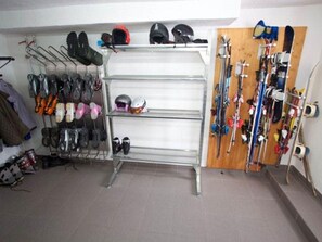 Snow and ski sports