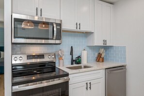 Fully equipped for all your cooking needs.