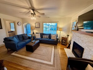 Comfy living room 
