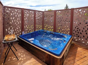 Bain à remous extérieur