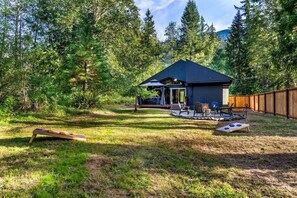 Large Backyard perfect for Yard Games & enjoying the Firepit!