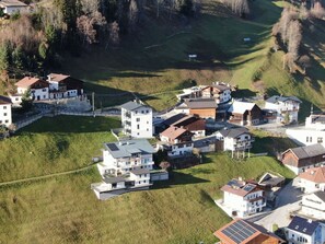 Bâtiment, Paysage Naturel, Lot Terre, Maison, Design Urbain, Paysage, Herbe, Zone Résidentielle, Zone Rurale, Plante