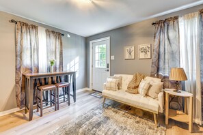 Living Room | Dining Area | Central Heating & A/C