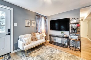 Living Room | Free WiFi | Board Games