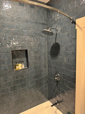 Shower/Bath