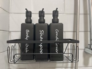 Équipements de salle de bain