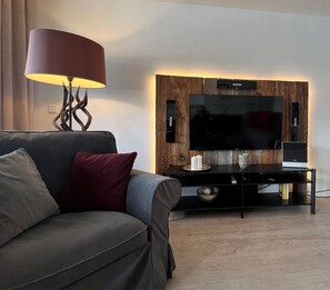 Medienwand - Wohnschlafzimmer
