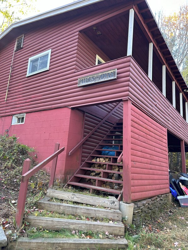 Welcome to our Vermont Ski Haus.  