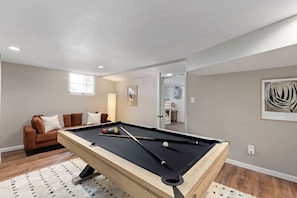Spielezimmer