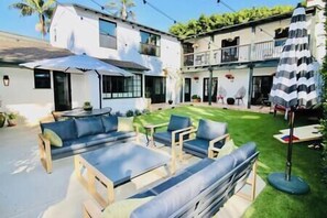 Backyard Courtyard