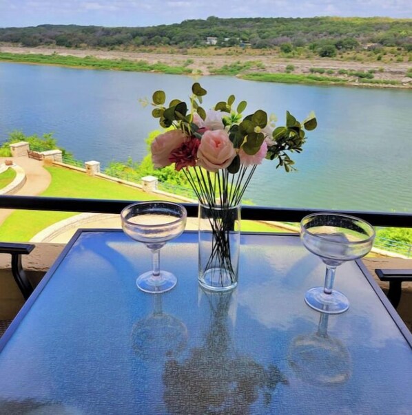 Patio Lake View