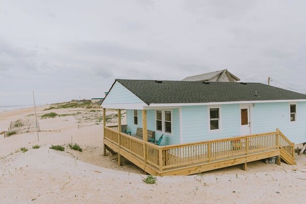 NH337C: Coastal Dunes 3 | Exterior View