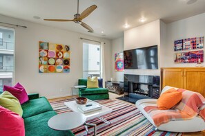 2nd Floor Living Room
