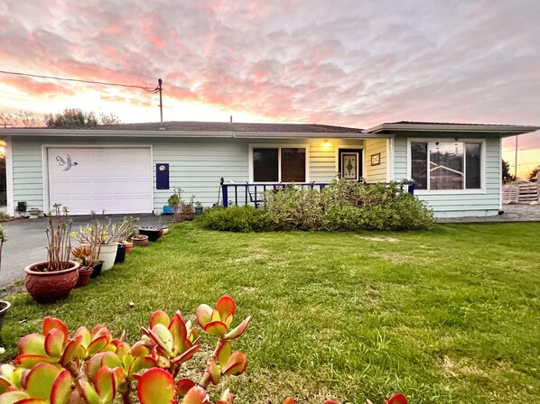 Breathtaking Sunsets just blocks away from pebble beach.