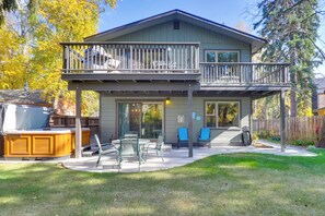 Private Balcony w/ Gas Grill | Shared Patio & Hot Tub
