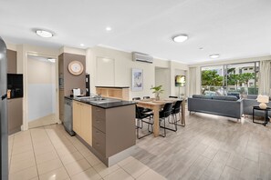 Kitchen/Dining Area/Living Area