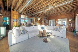 Lounge, laugh, repeat

