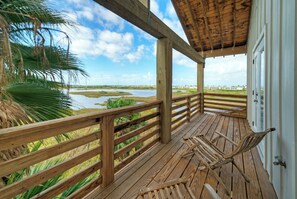 Balcony with a breeze

