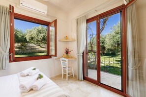 1st bedroom