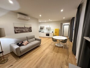 Suite apartment C - PIOL42
