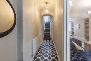 Entrance / Lobby