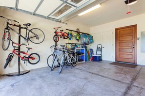 Similarly stocked garage with lots of great beach gear and Bikes