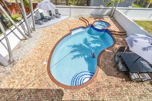 Pool-Area w/ Outdoor Seating & Sun Loungers