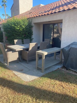 Outdoor dining