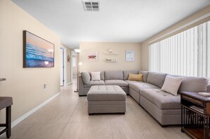 Waterfront Retreat – 3BR w/ Pool & Dock (3236)