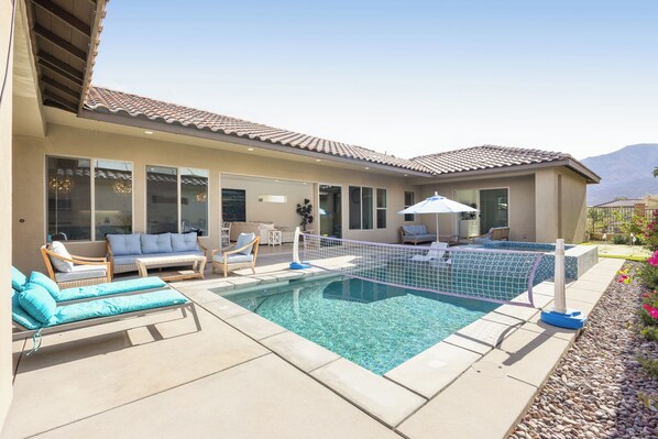 Welcome to Palm Oasis!