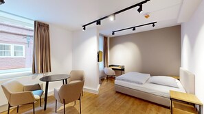 Comfortable and tasteful furnishings in the N°8A Boardinghouse (1)