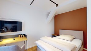 Gemütliches Schlafzimmer mit Doppelbett im N°8A Boardinghouse (1)