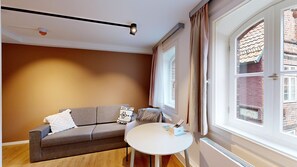 Cozy sleeping couch in the N°8A Boardinghouse
