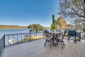 Deck | Gas Grill | Dining Area
