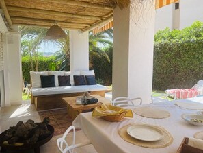 Apartamento en planta baja con terraza chillout - 3
