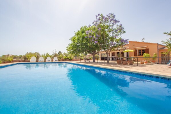 Piscine maison de vacances