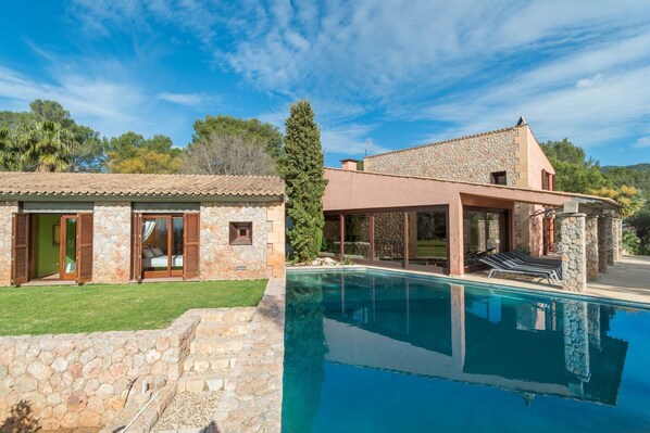 Holiday Home Exterior [summer]