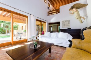 Außenseite Ferienhaus [Sommer]