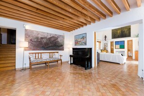 Außenseite Ferienhaus [Sommer]