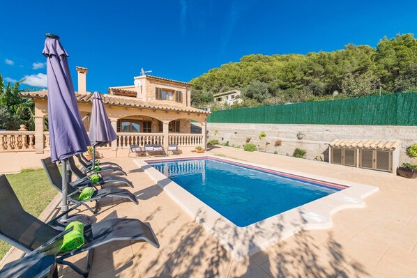 Holiday Home Exterior [summer]
