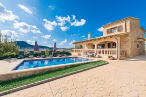 Holiday Home Exterior [summer]