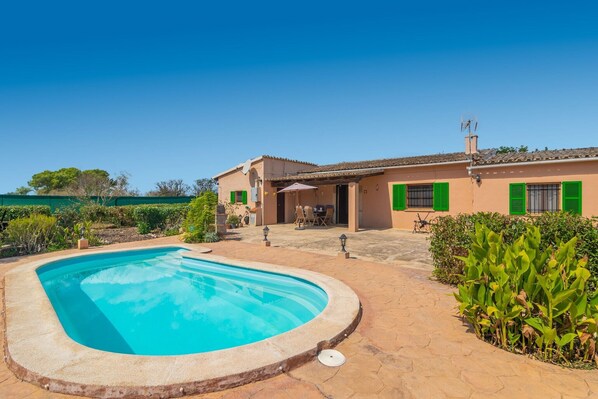 Holiday Home Exterior [summer]